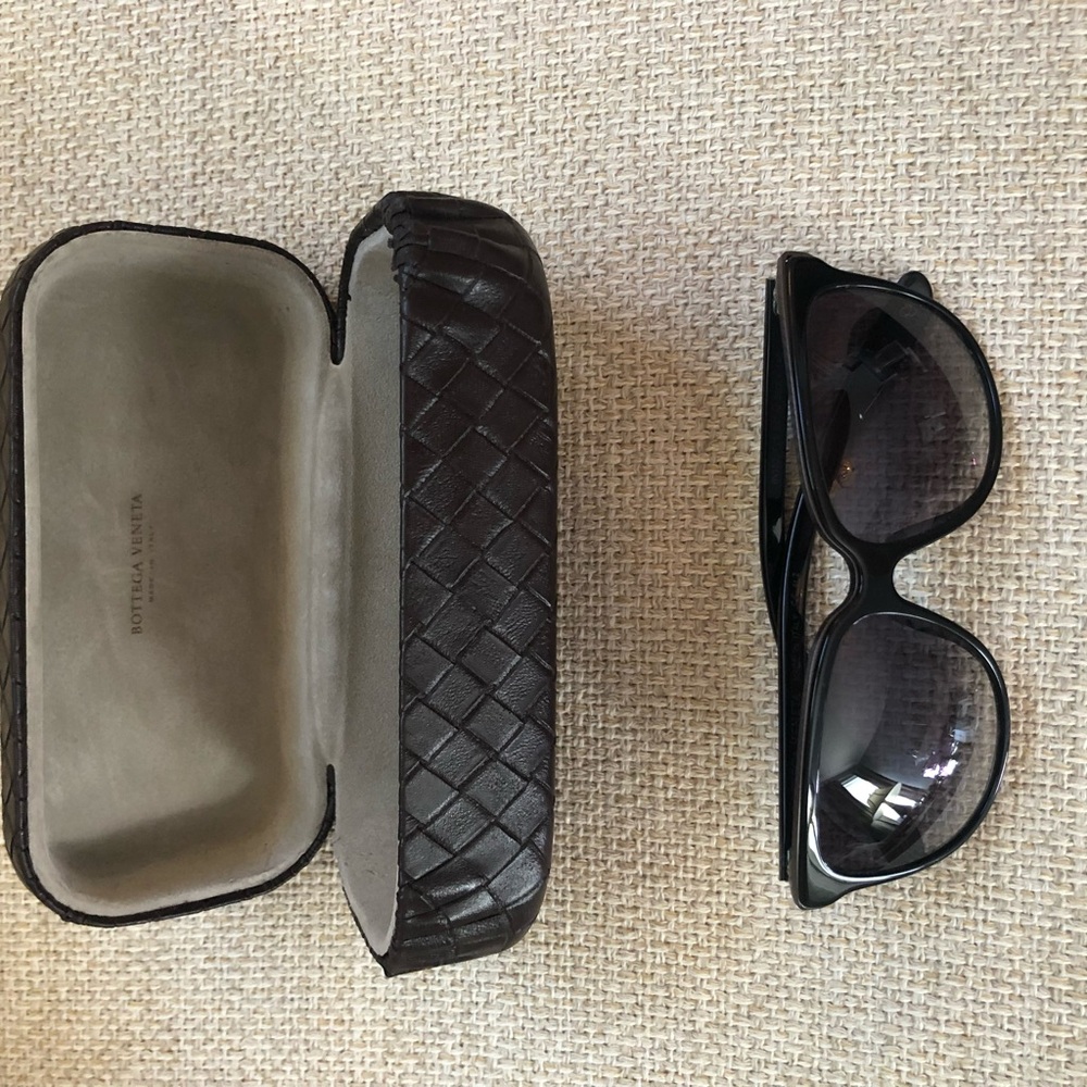 Women Sunglasses Bottega Veneta